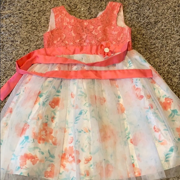 Girls dress - Picture 1 of 1